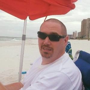 Meet your Posher, Derrick